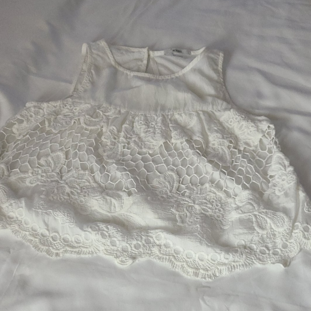 Acemi Cotton crop lace front  top